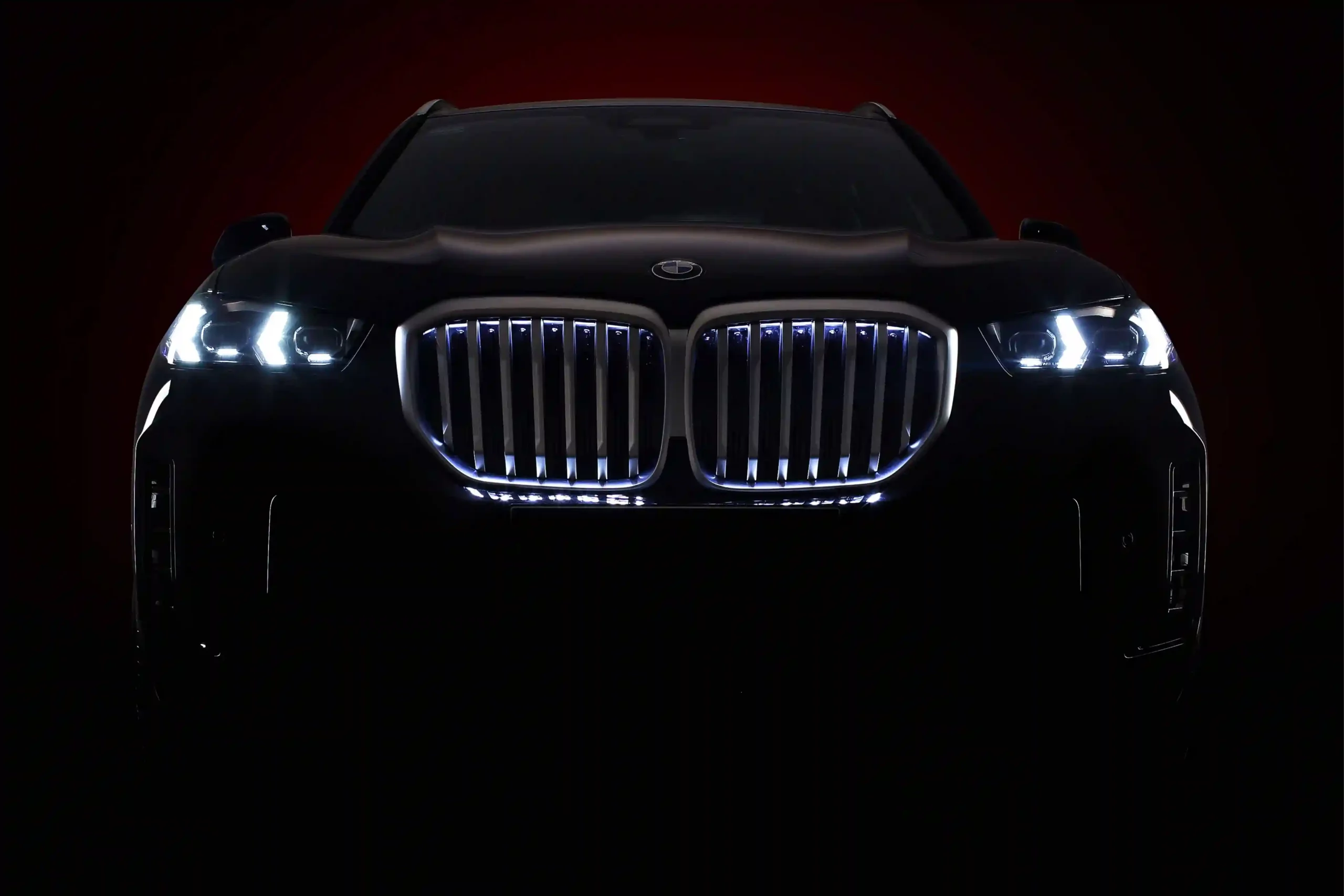 Expressive New Front End With Focus On BMW Icons.