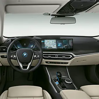 Driver-oriented cockpit