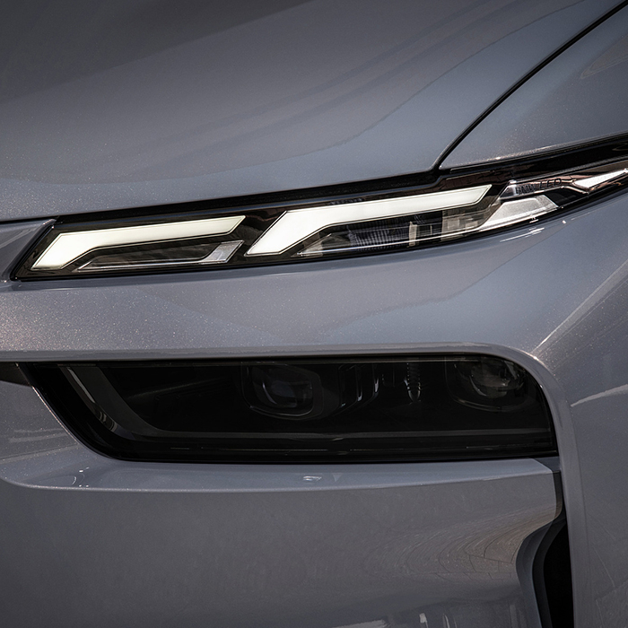 Horizontally Split LED Headlight