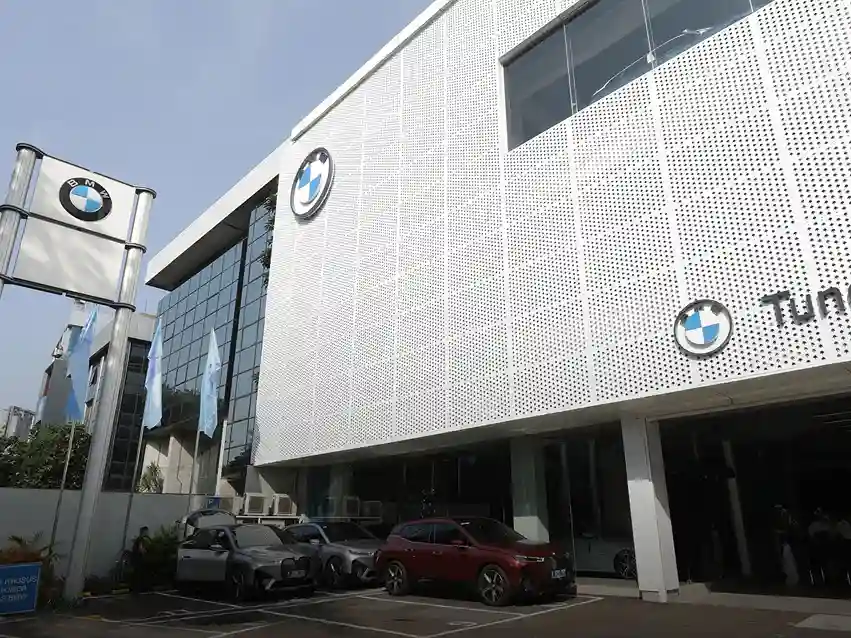 BMW Tunas Tomang